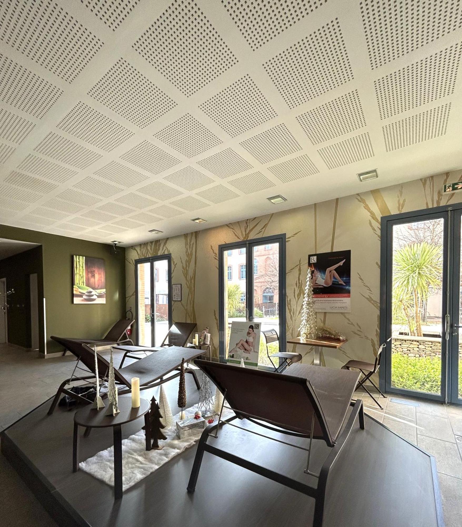 Dali Hotel Montauban Buitenkant foto